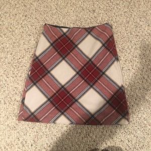 Abercrombie never worn plaid skirt size S
